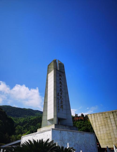 卢德铭演员